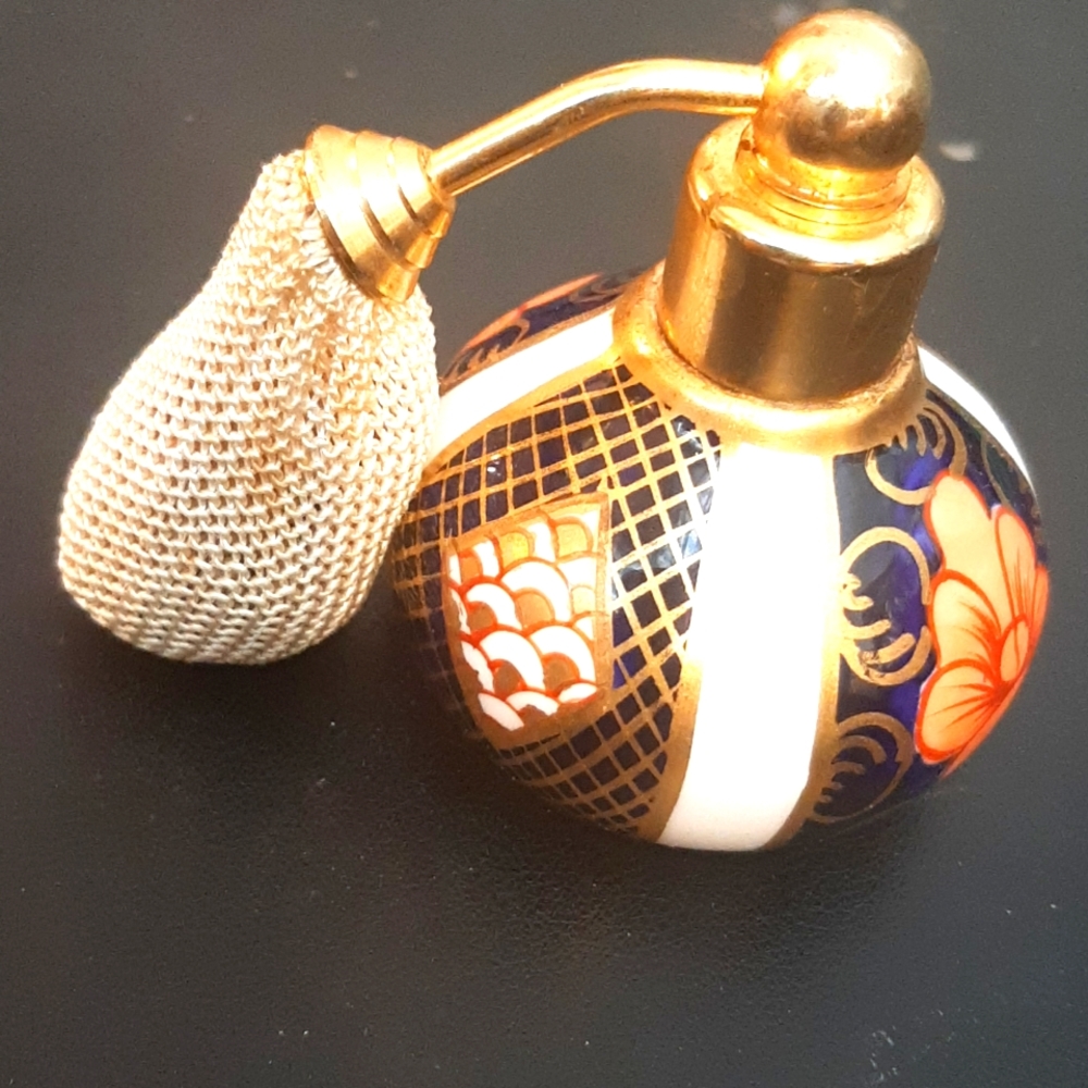 Vintage Royal Crown Derby 2451 Imari Atomizer